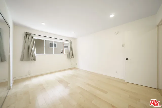 $4,800 | 302 Ashland Avenue, Unit 101, Santa Monica, CA 90405