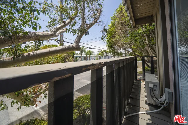 $4,800 | 302 Ashland Avenue, Unit 101, Santa Monica, CA 90405