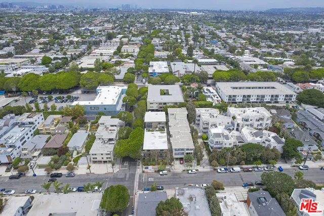 $4,800 | 302 Ashland Avenue, Unit 101, Santa Monica, CA 90405