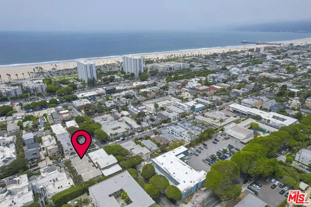 $4,800 | 302 Ashland Avenue, Unit 101, Santa Monica, CA 90405