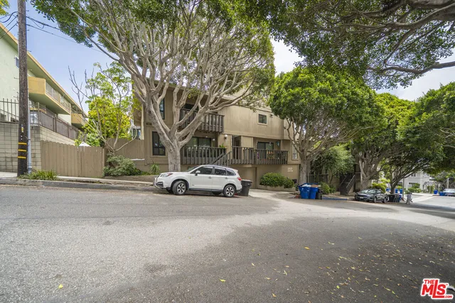 $4,800 | 302 Ashland Avenue, Unit 101, Santa Monica, CA 90405