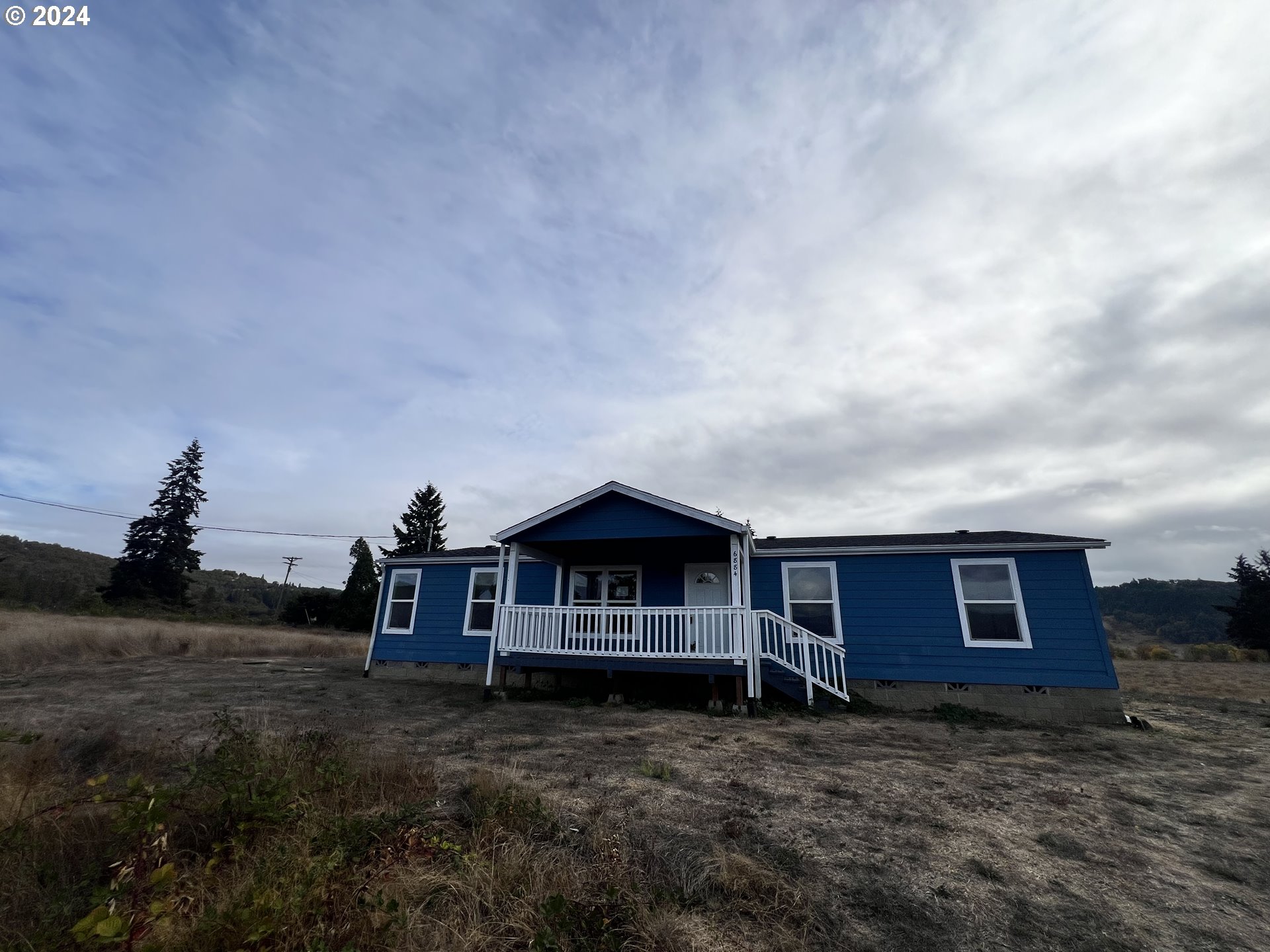 6884 Lookingglass Road Roseburg, OR 97471 - Photo 1 of 13 Gallery Image 1