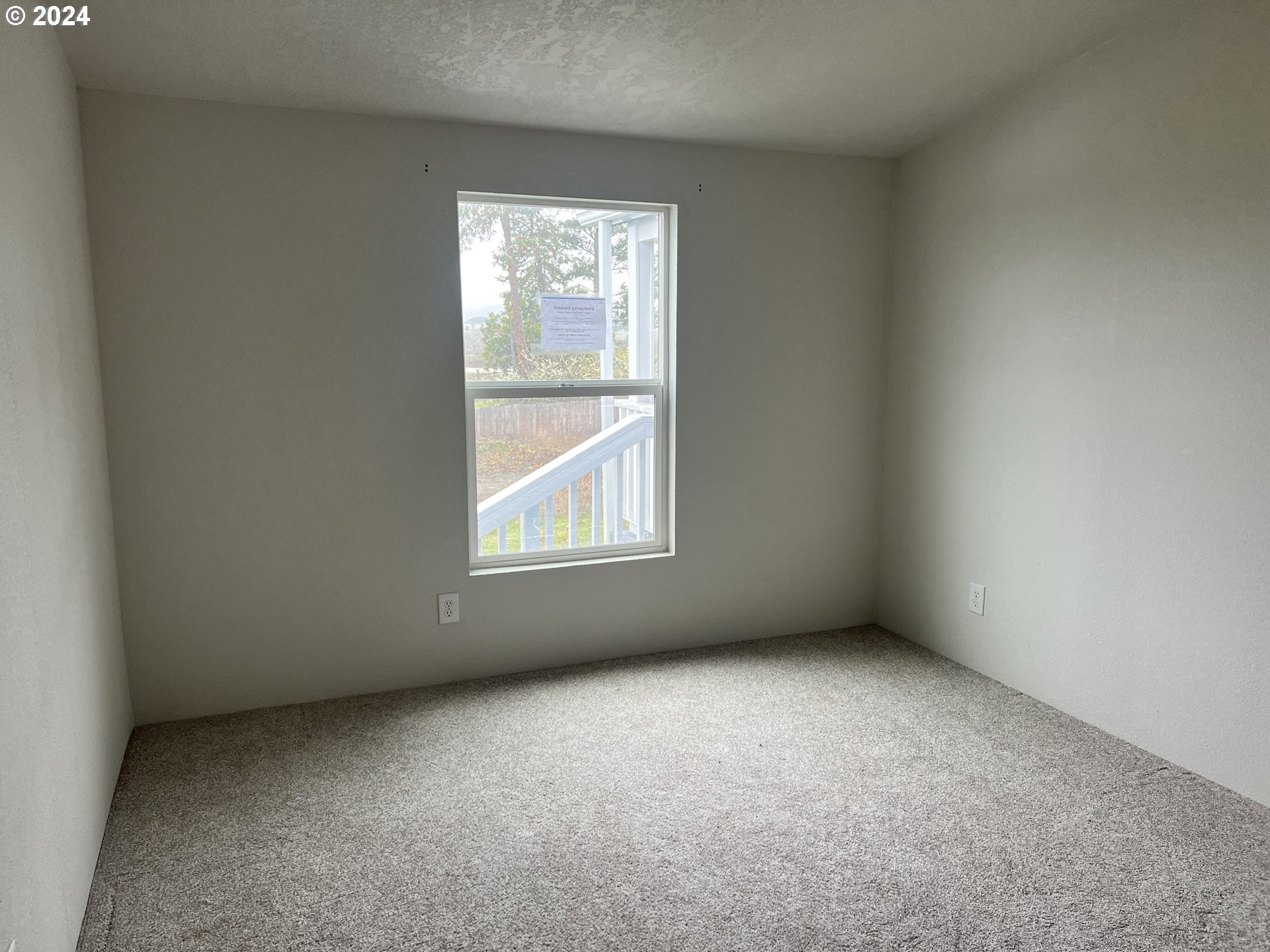 6884 Lookingglass Road Roseburg, OR 97471 - Photo 9 of 13 Gallery Image 9