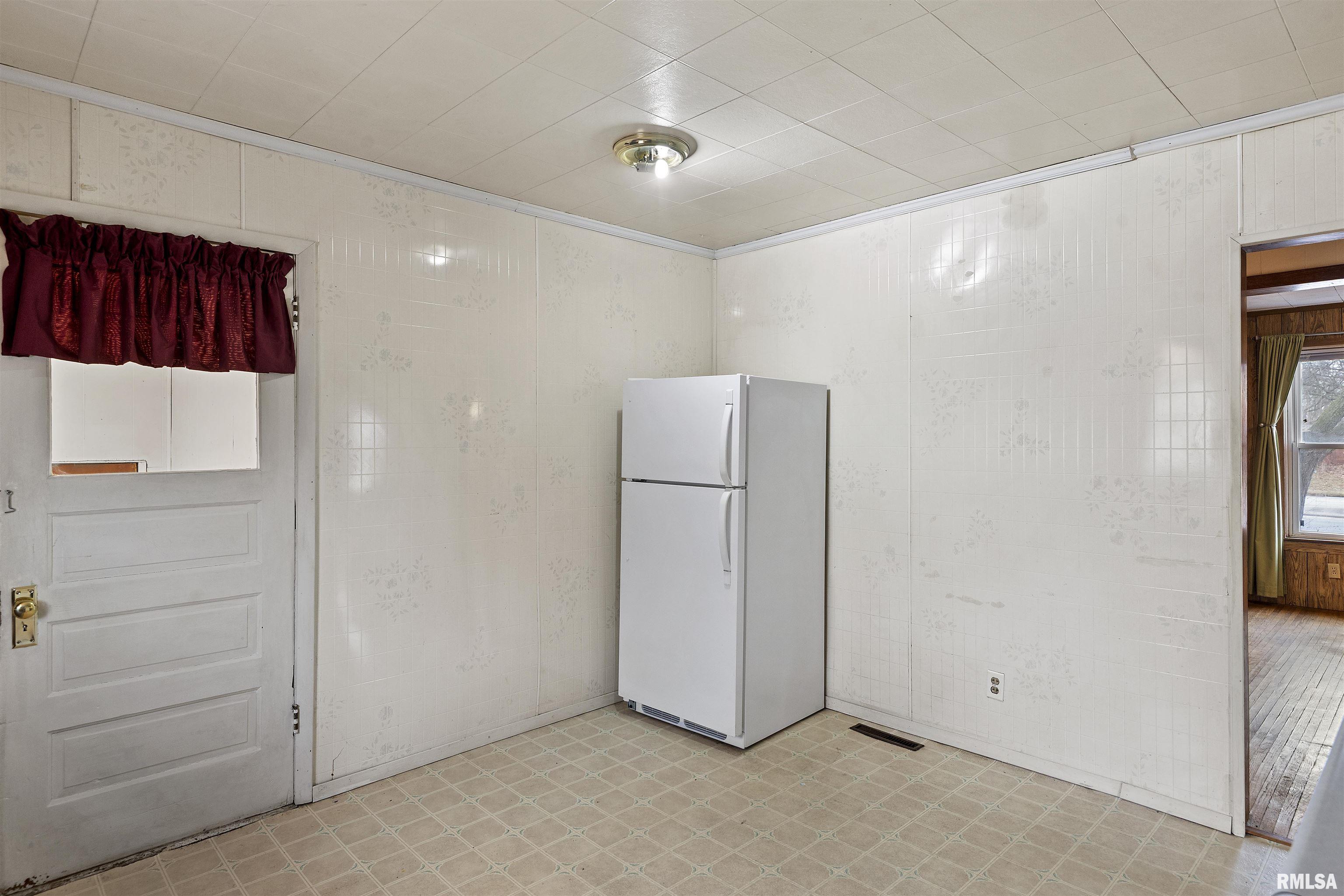 630 West Maple Avenue North Springfield, IL 62702 - Photo 14 of 28