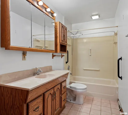 $100,000 | 630 West Maple Avenue North, Springfield, IL 62702