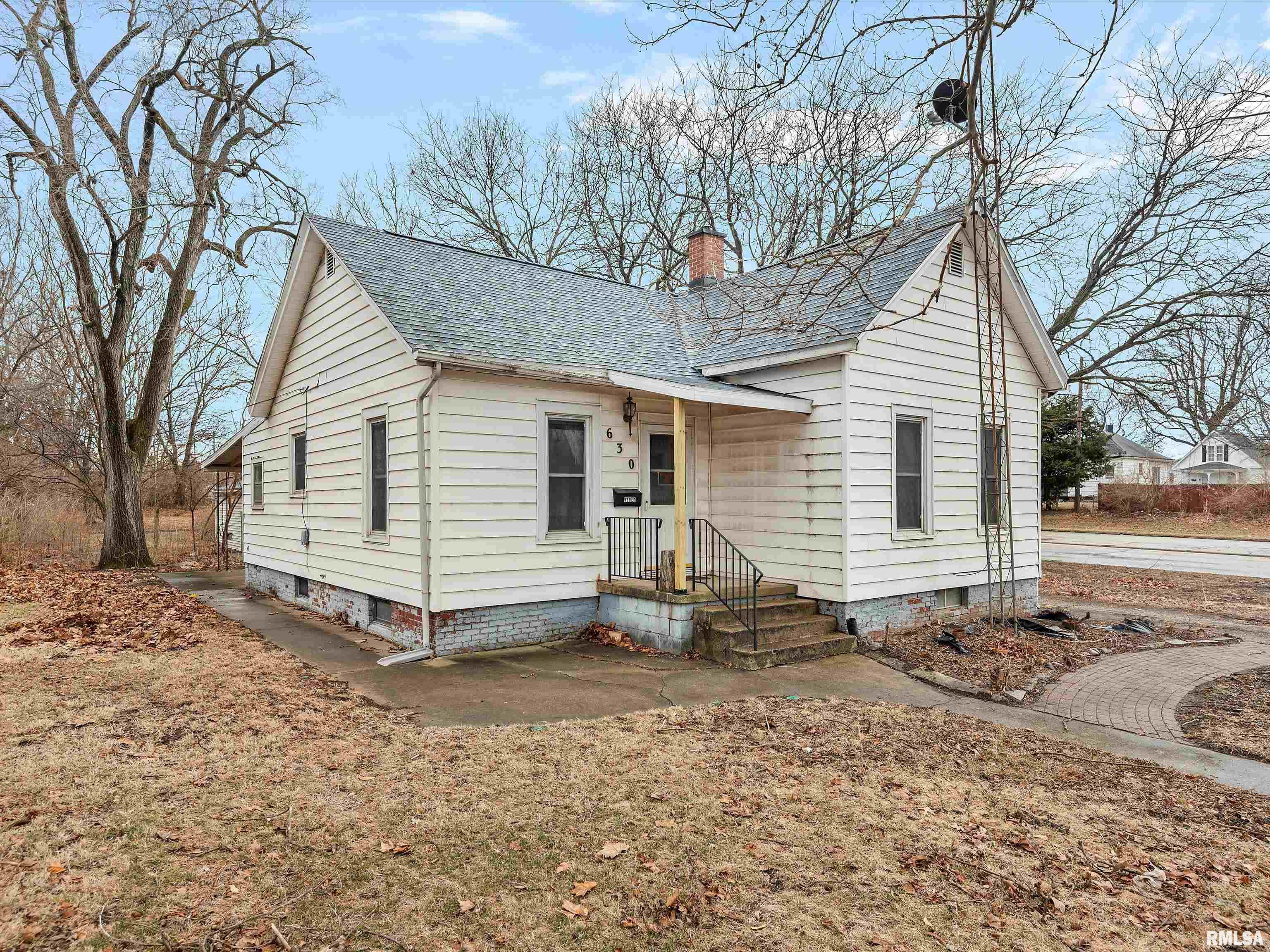 630 West Maple Avenue North Springfield, IL 62702 - Photo 2 of 28