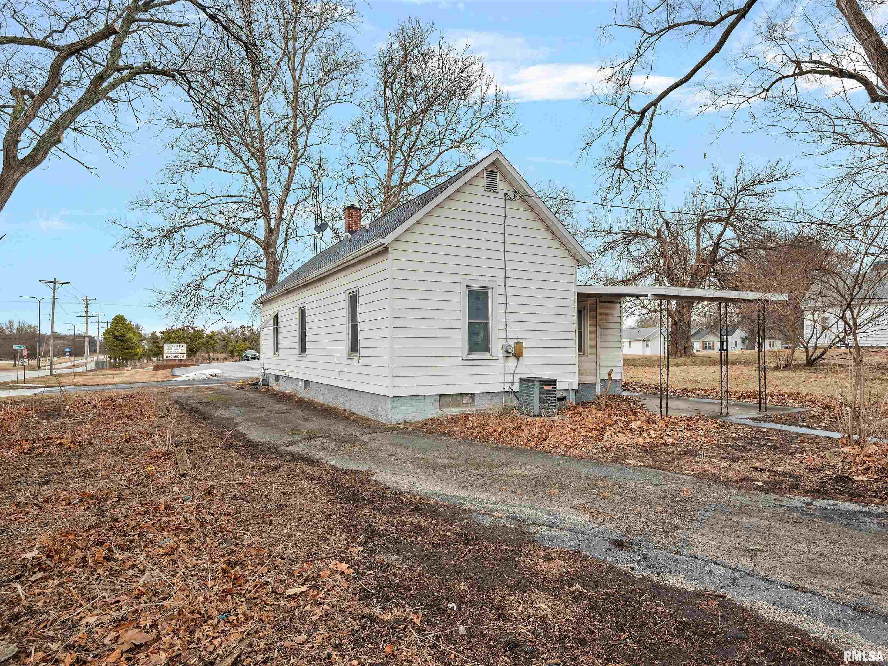 630 West Maple Avenue North Springfield, IL 62702 - Photo 24 of 28