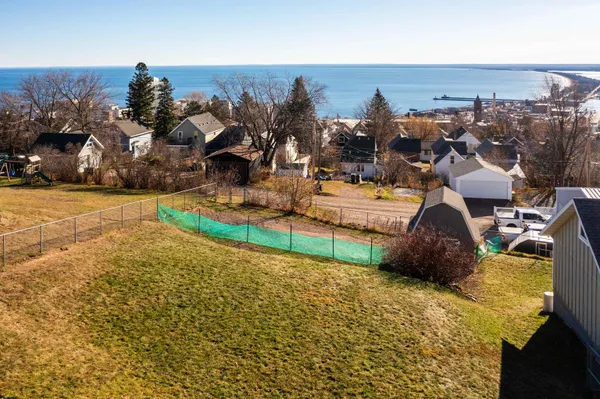 $225,000 | Xxx East Ninth Street, Duluth, MN 55805