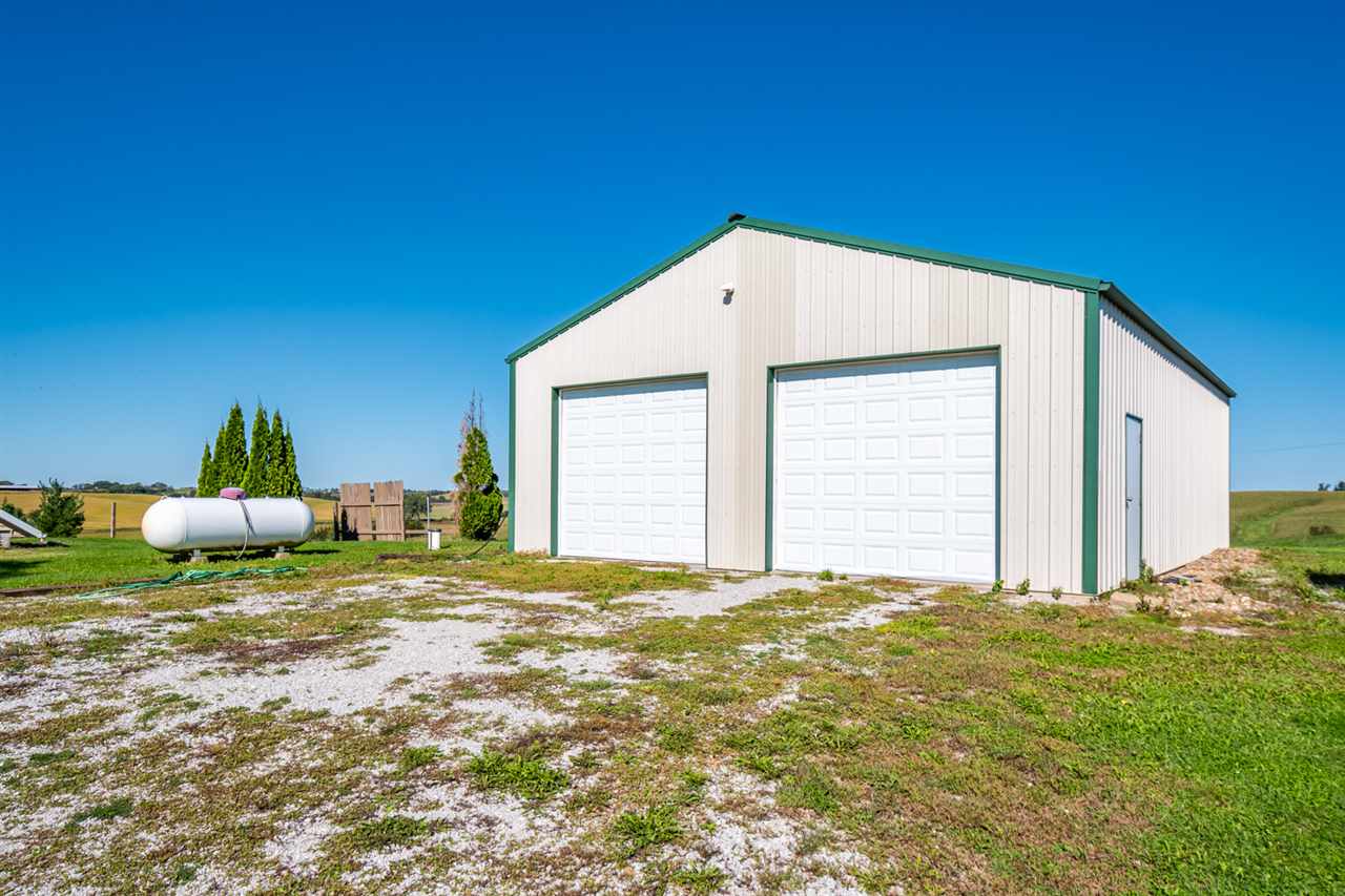 1087 Rohret Road Southwest Oxford, IA 52322 - Photo 33 of 36 Gallery Image 33
