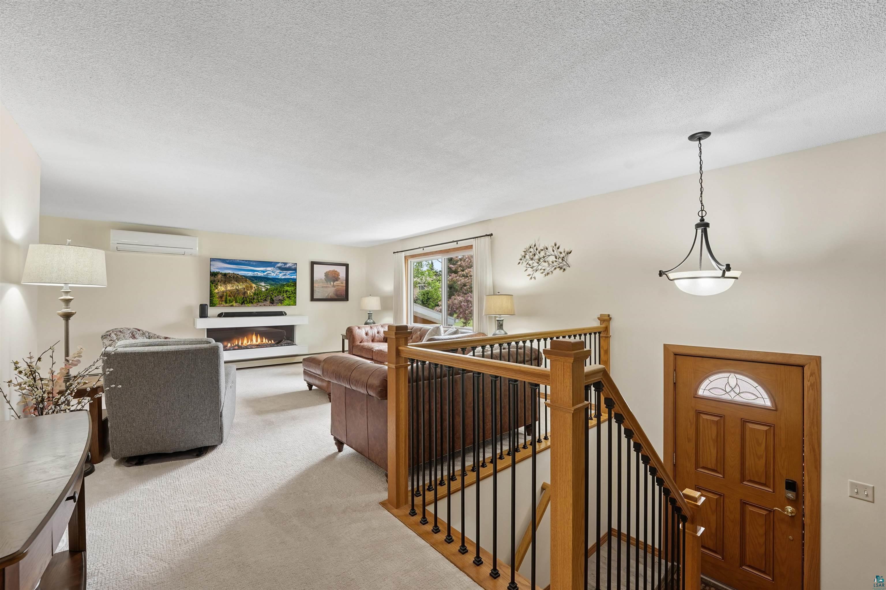 59 Highgate Street Superior, WI 54880 - Photo 4 of 23