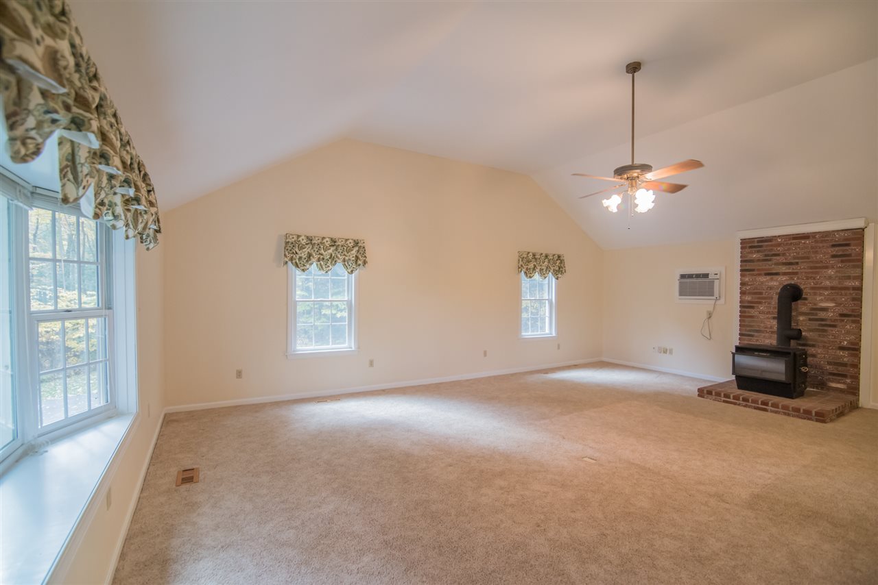 191 Buttrick Road Hampstead, NH 03841 - Photo 13 of 37