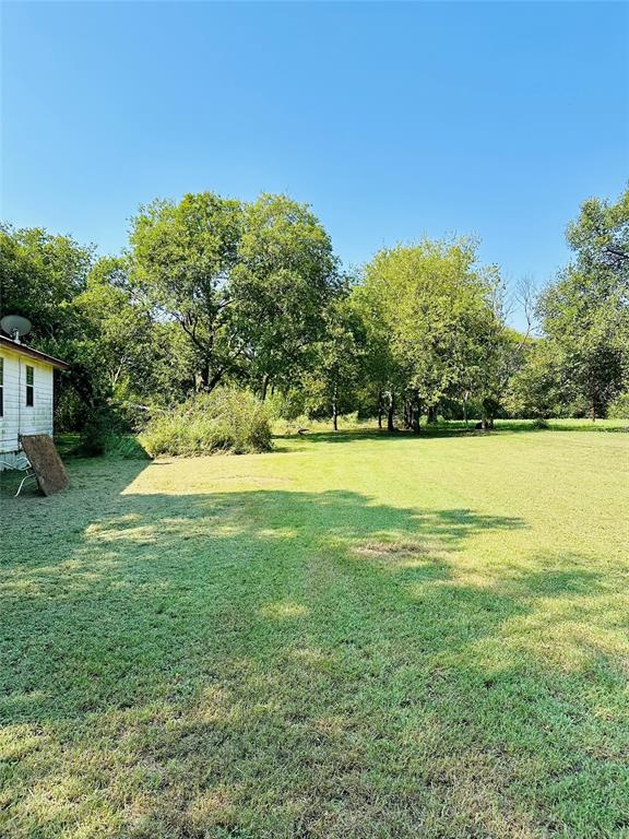 300 Southwest 3rd Street Hubbard, TX 76648 - Photo 5 of 20