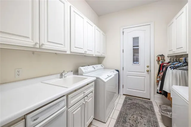 $650,000 | 311 Vinings Walk Northwest, Gainesville, GA 30501