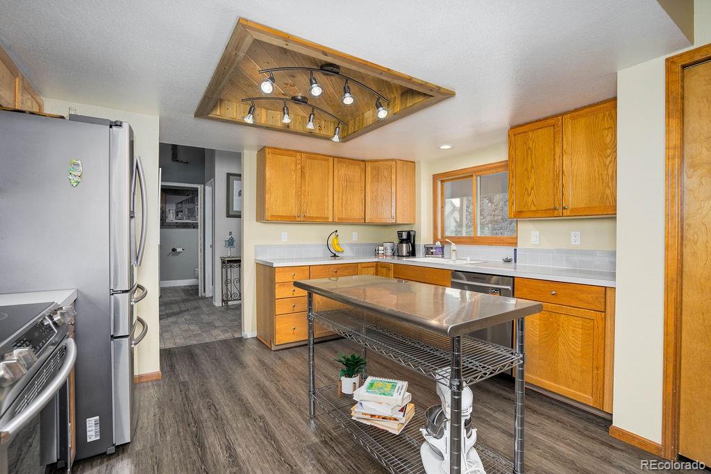 1918 Overlook Drive Fort Collins, CO 80526 - Photo 12 of 40