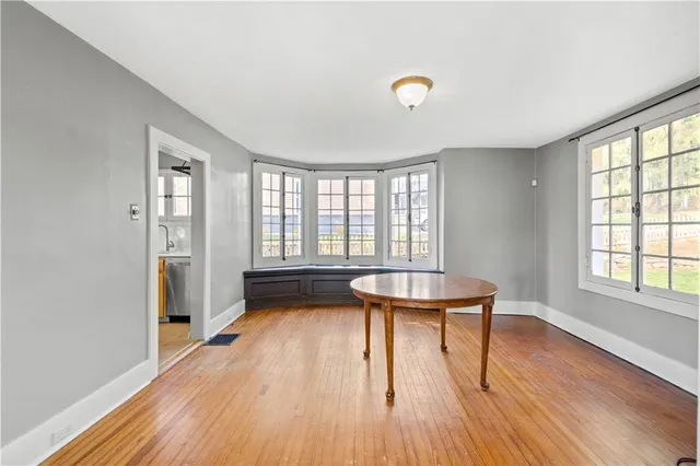 $1,800 | 1512 Beaver Street, Sewickley, PA 15143