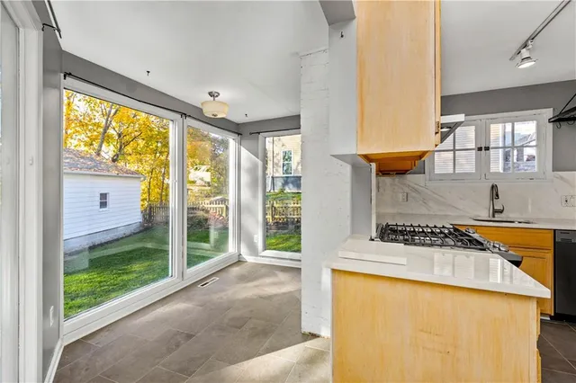 $1,800 | 1512 Beaver Street, Sewickley, PA 15143