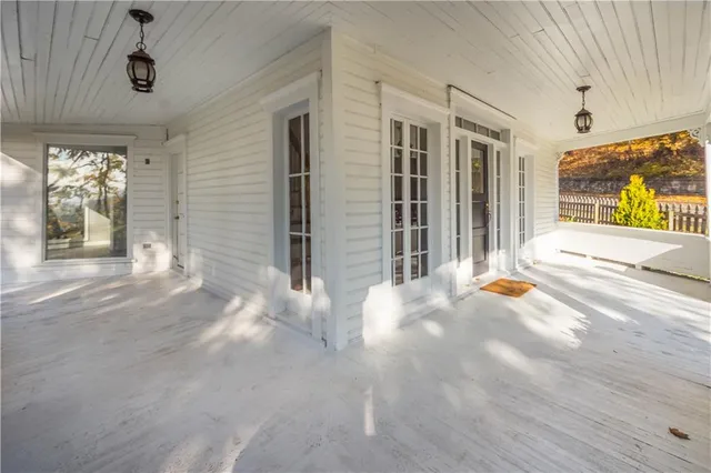 $1,800 | 1512 Beaver Street, Sewickley, PA 15143