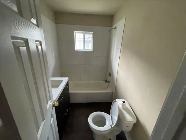 $1,450 | 2704 Campbell Street, Houston, TX 77026