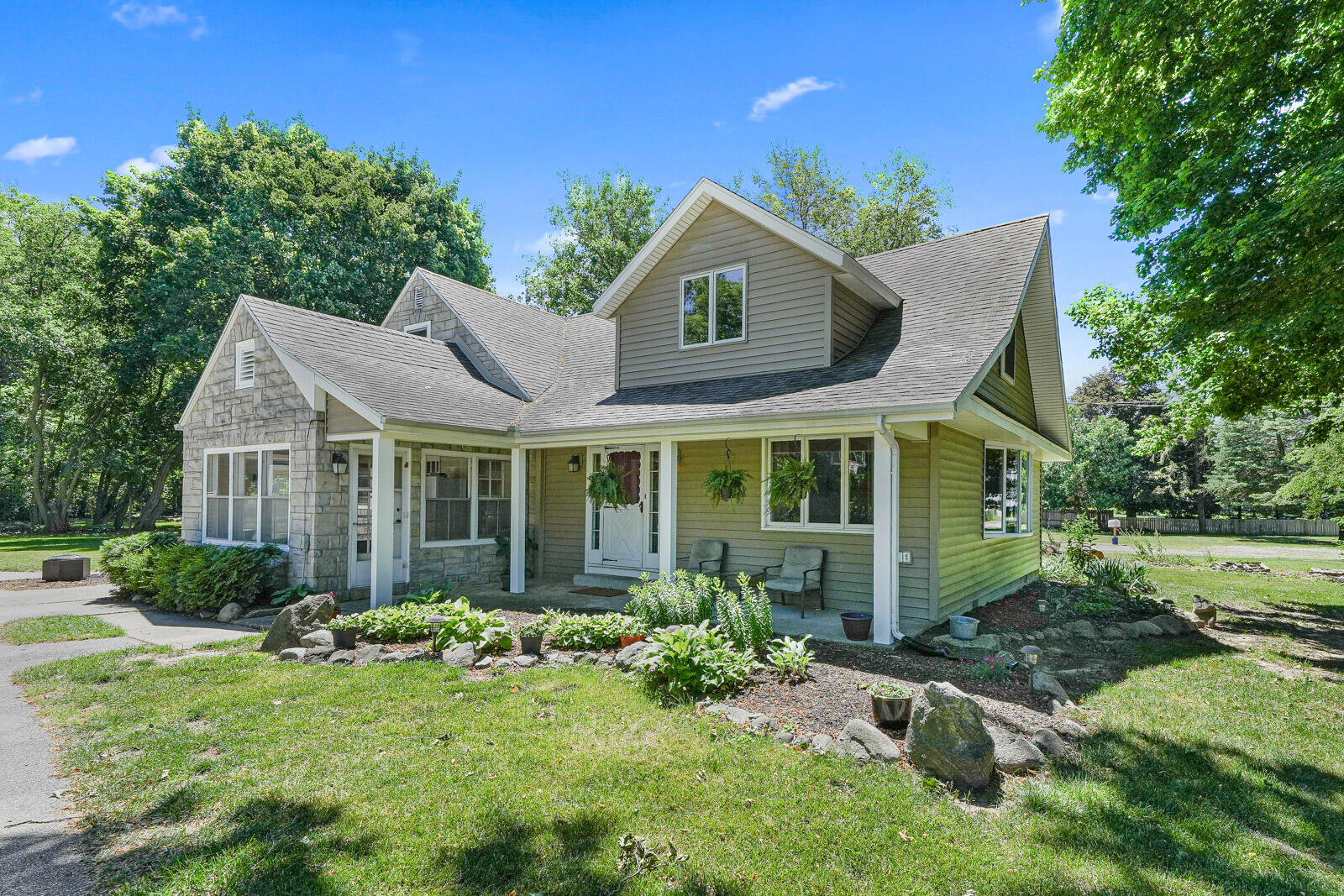 70111 North Fir Road Niles, MI 49120 - Photo 1 of 28 70111 Fir Rd (26 of 32)