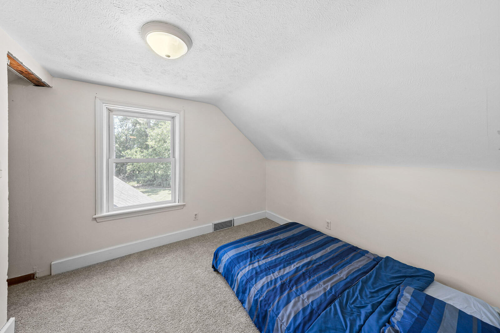 70111 North Fir Road Niles, MI 49120 - Photo 7 of 28 70111 Fir Rd (1 of 32)