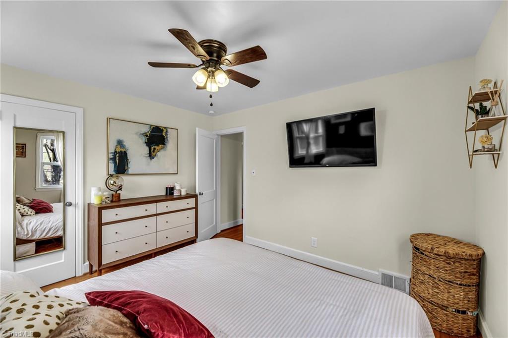 215 South Lindell Road Greensboro, NC 27403 - Photo 26 of 35