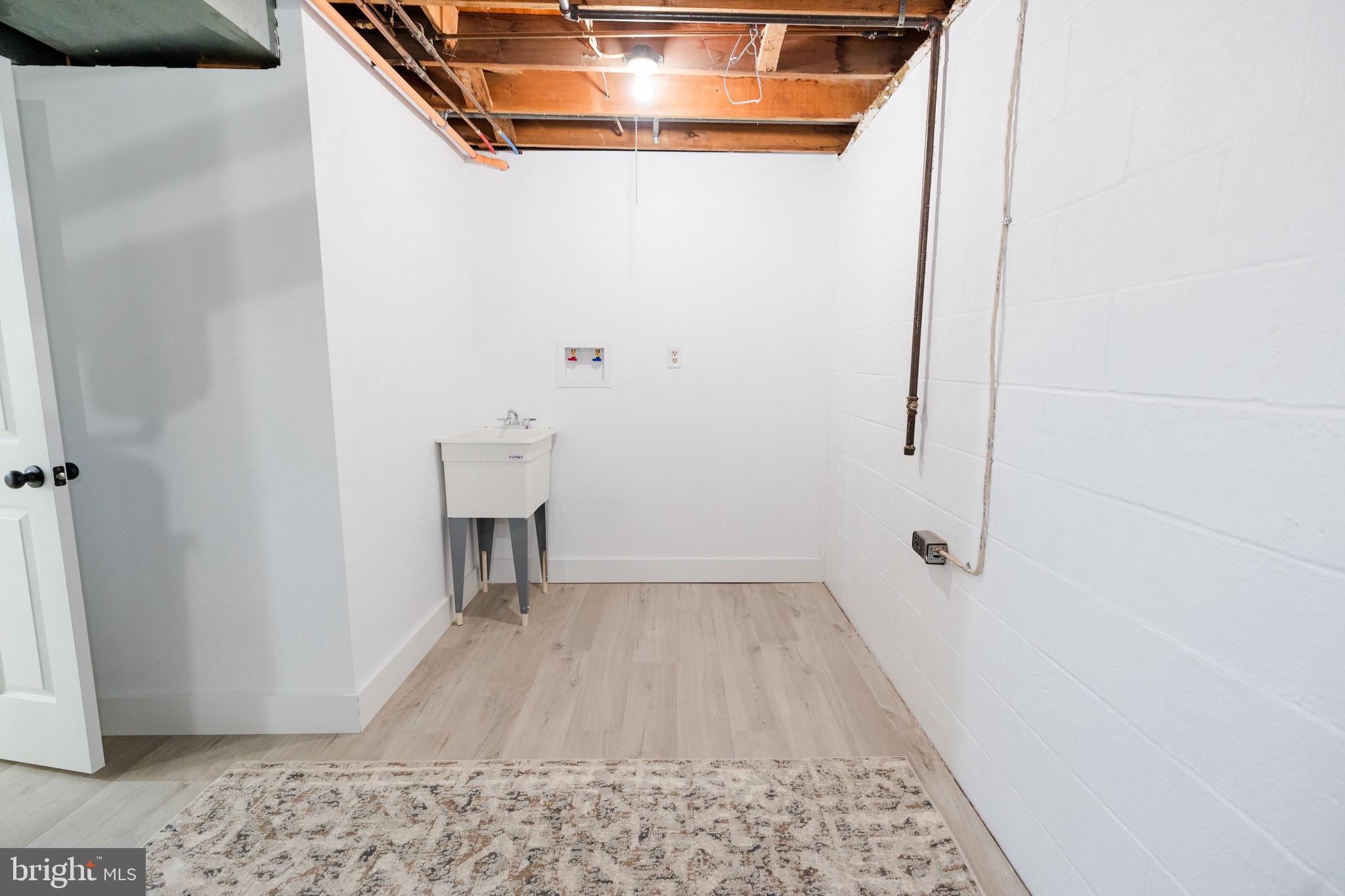 6 Valley Bend Road Westminster, MD 21157 - Photo 36 of 41 a room that has a rug and a window