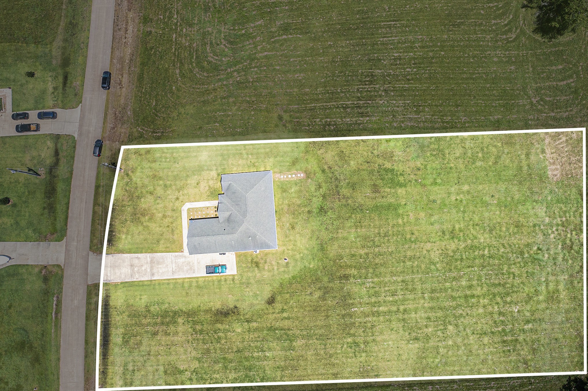 489 Sunset Trail Angleton, TX 77515 - Photo 35 of 39 a view of a bathroom