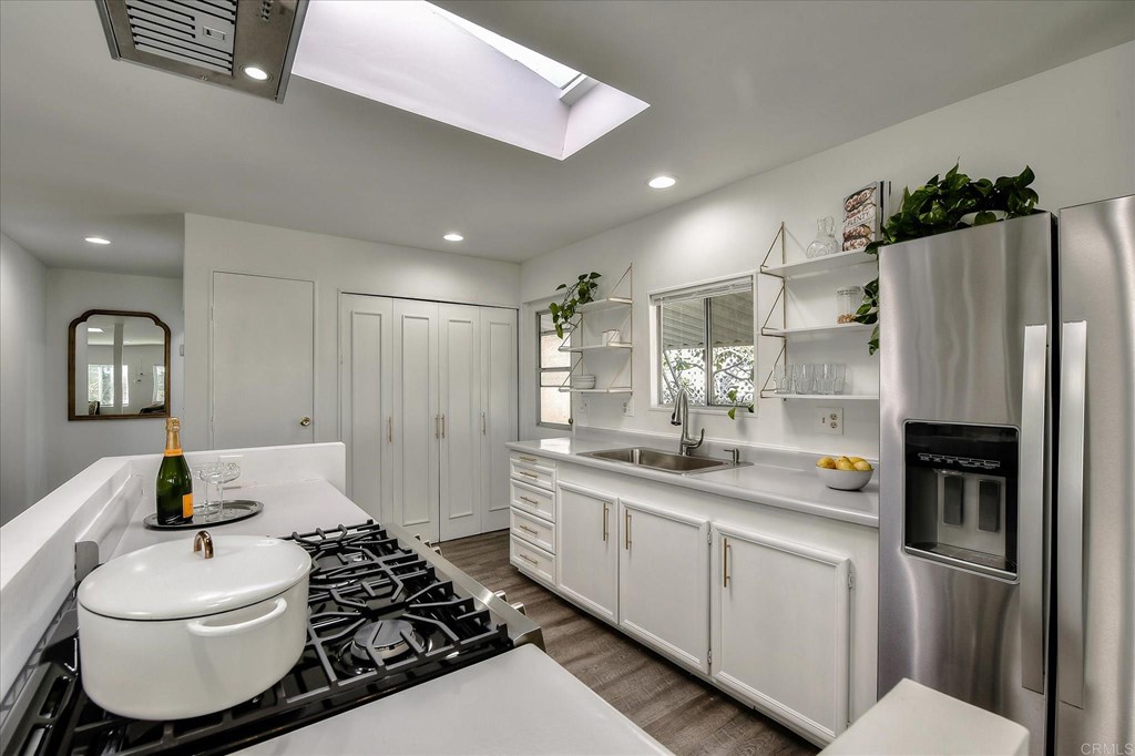 151 Falls View Lane Oceanside, CA 92056 - Photo 8 of 34