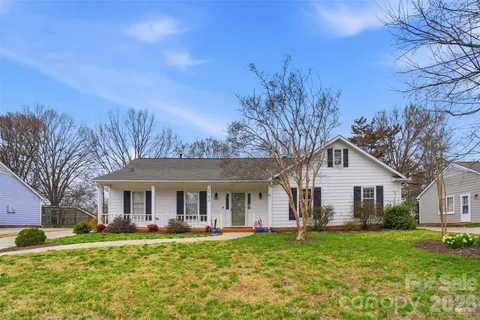 $525,000 | 2700 Lytham Drive, Charlotte, NC 28210