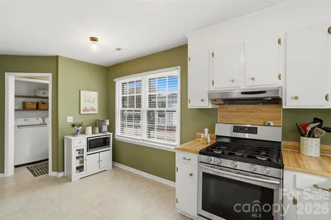 $525,000 | 2700 Lytham Drive, Charlotte, NC 28210