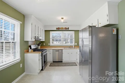 $525,000 | 2700 Lytham Drive, Charlotte, NC 28210