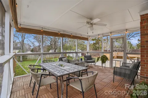 $525,000 | 2700 Lytham Drive, Charlotte, NC 28210