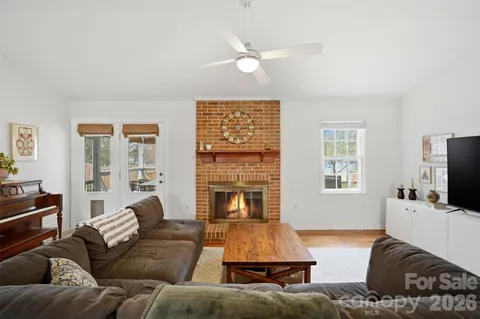 $525,000 | 2700 Lytham Drive, Charlotte, NC 28210