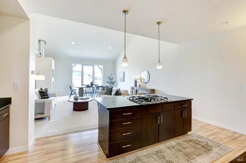 $845,000 | 486 1st Street, Petaluma, CA 94952