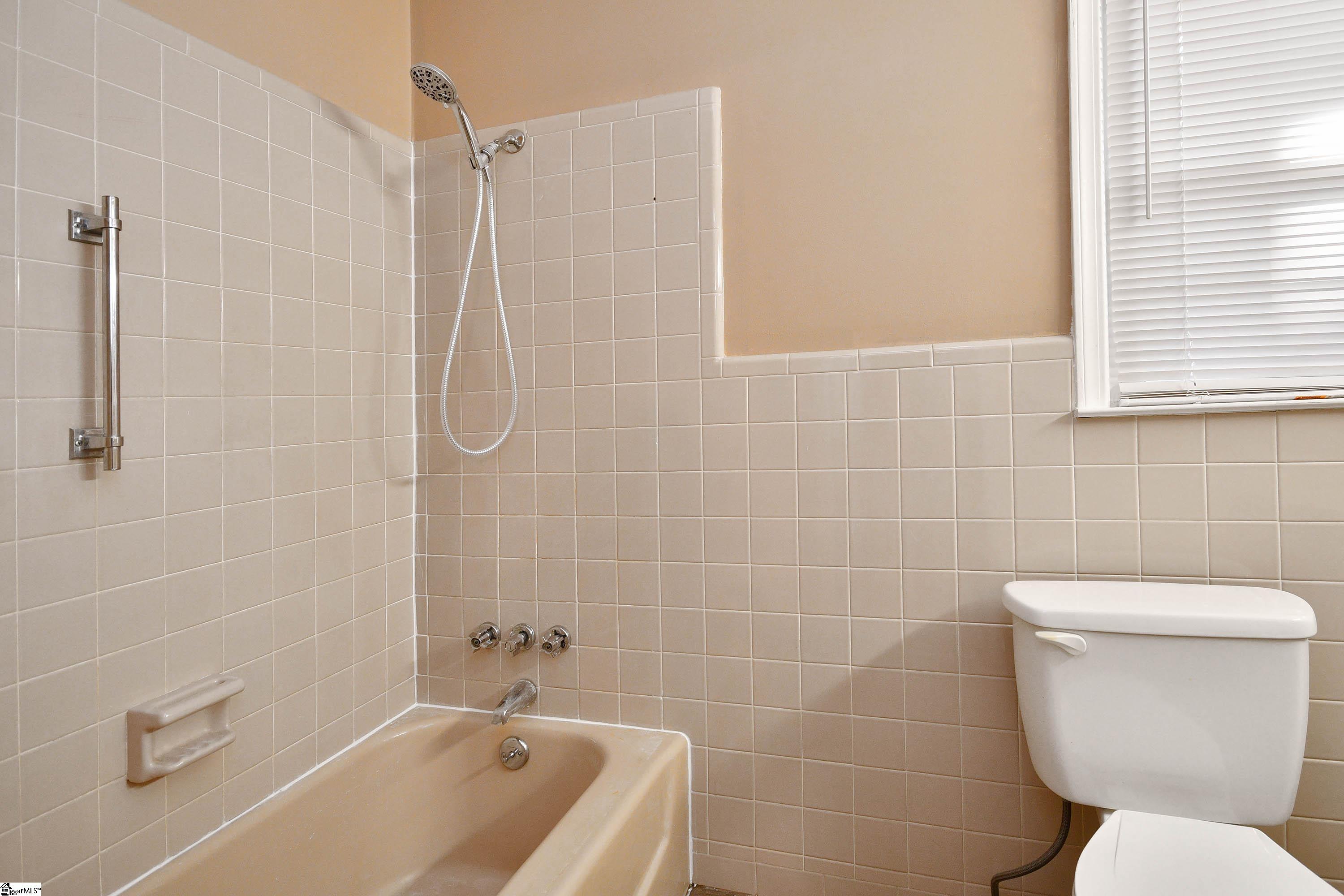 303 Tanglewood Drive, Unit / Anderson, SC 29621 - Photo 9 of 44