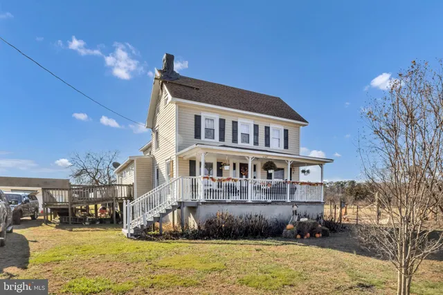 $350,000 | 21422 East Piney Grove Road, Georgetown, DE 19947