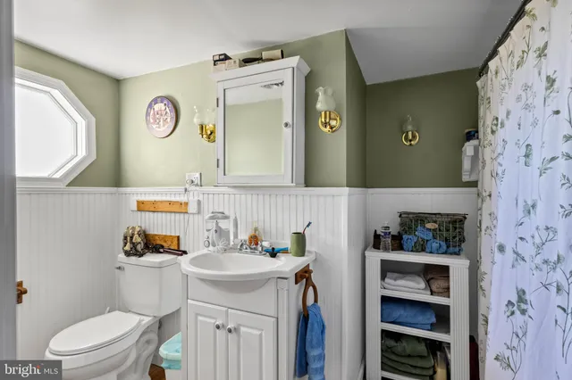 $350,000 | 21422 East Piney Grove Road, Georgetown, DE 19947