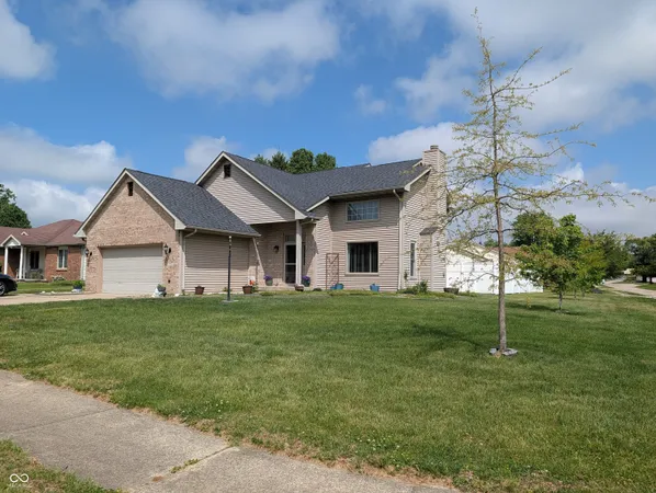 $340,000 | 4726 Fox Ridge Court, Columbus, IN 47203