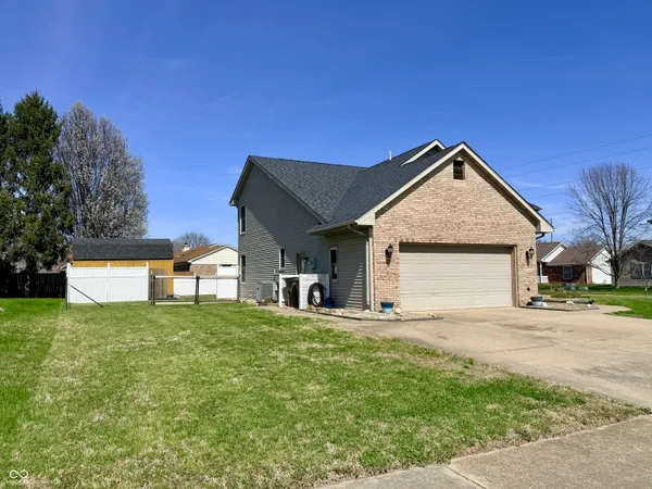 $350,000 | 4726 Fox Ridge Court, Columbus, IN 47203