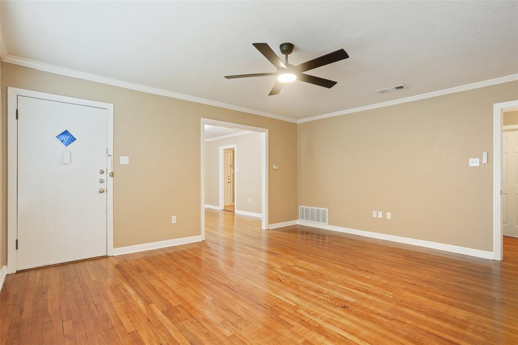 3108 Lyle Avenue Waco, TX 76708 - Photo 4 of 32