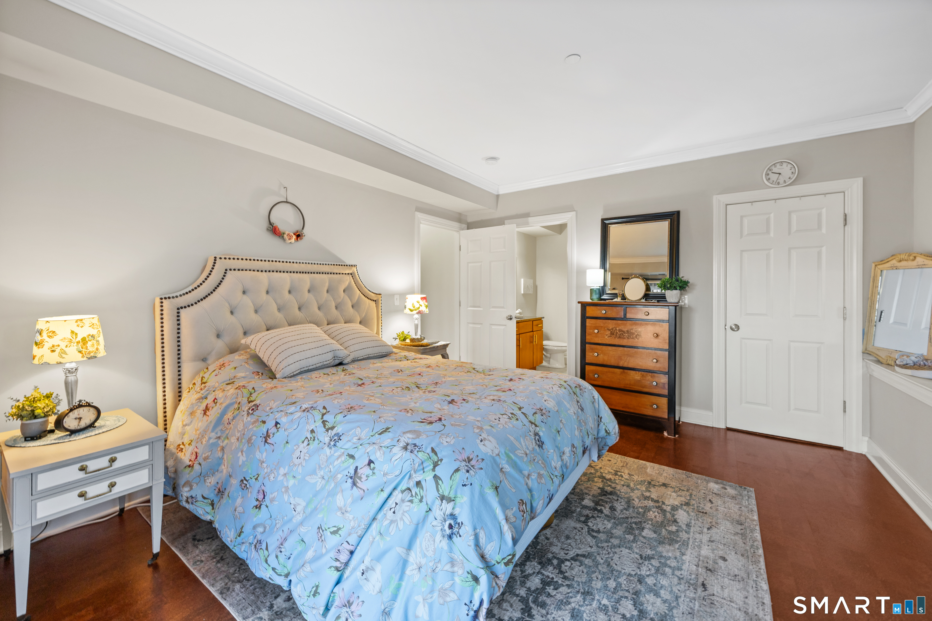 95 South Ridge Lane, Unit FGL2 Berlin, CT 06037 - Photo 21 of 33 a bedroom with a bed and a table in it