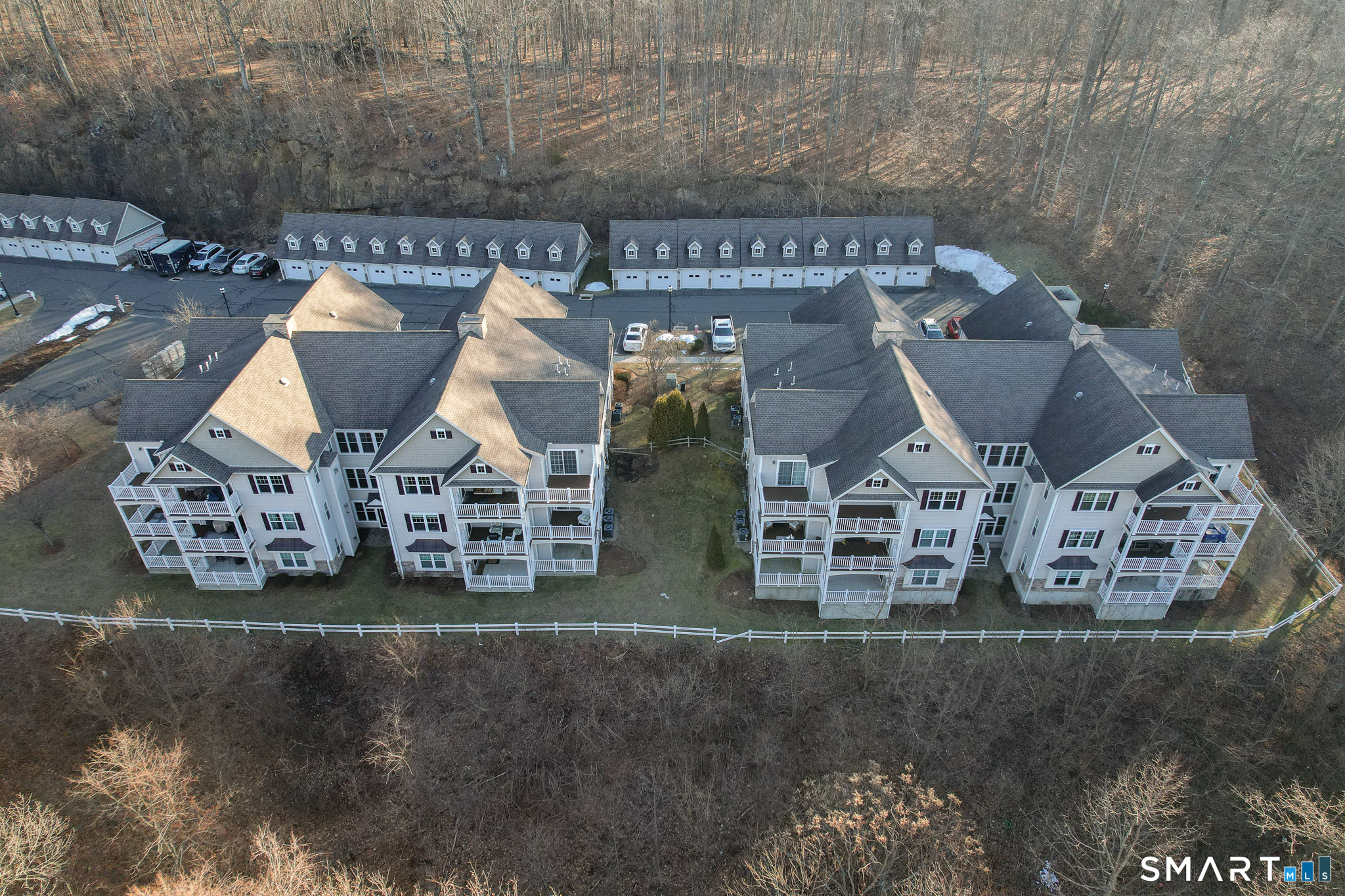 95 South Ridge Lane, Unit FGL2 Berlin, CT 06037 - Photo 30 of 33 an aerial view of a house with a yard