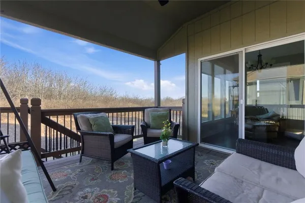 $635,000 | 11201 North Wabash Avenue, Kansas City, MO 64155