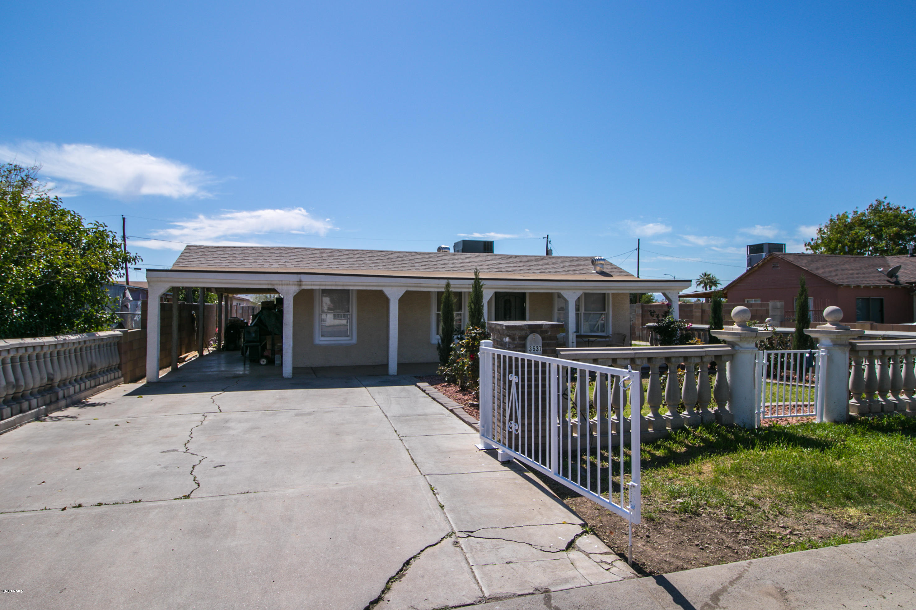 3537 West Granada Road Phoenix, AZ 85009 - Photo 12 of 40 main house front and side patio