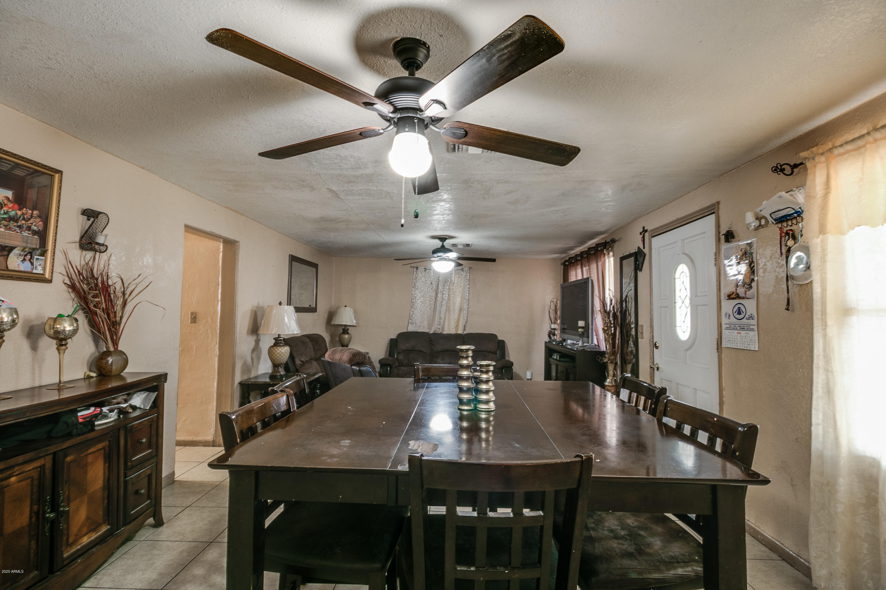 3537 West Granada Road Phoenix, AZ 85009 - Photo 13 of 40 Main House open dining