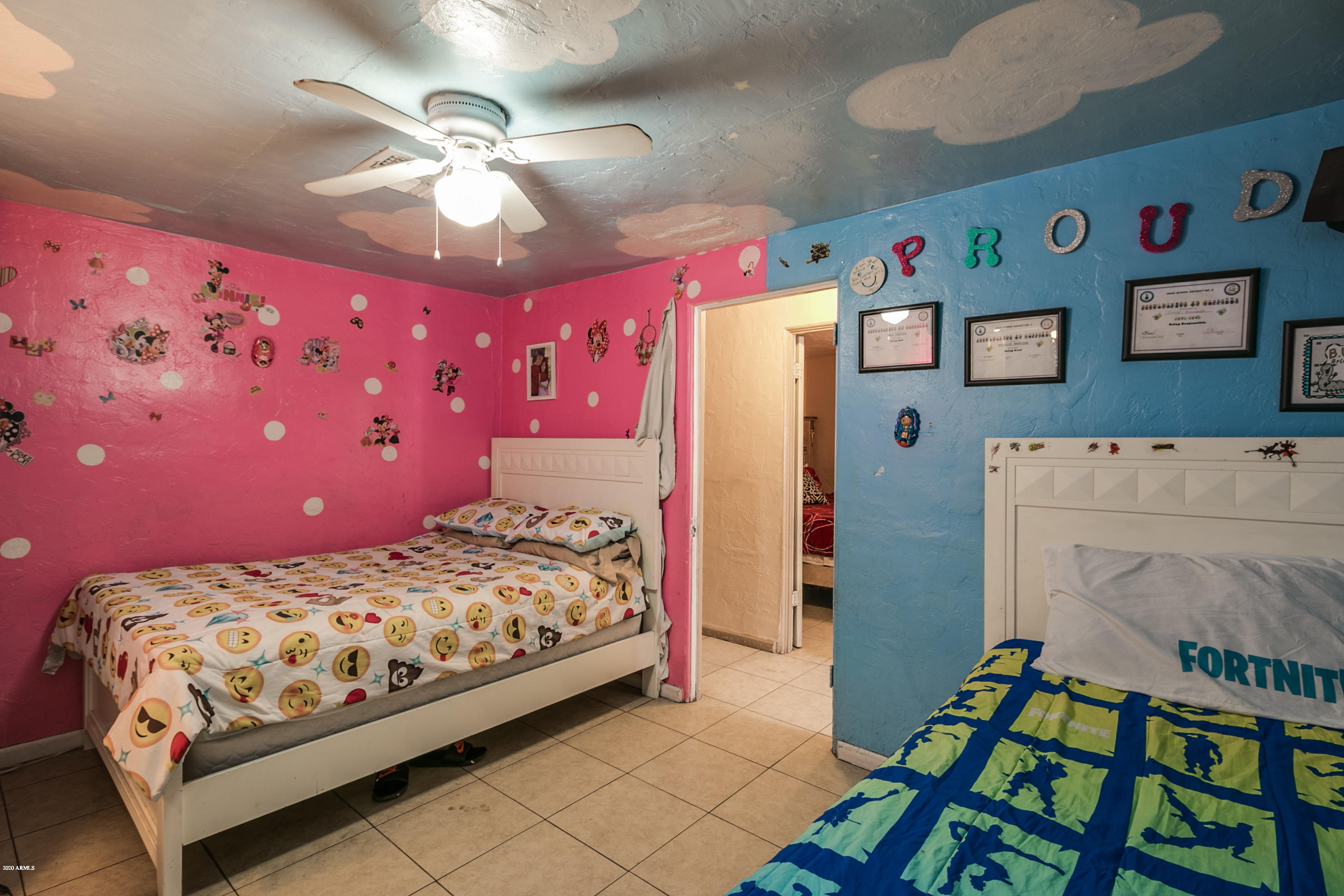3537 West Granada Road Phoenix, AZ 85009 - Photo 17 of 40 Main House guest room
