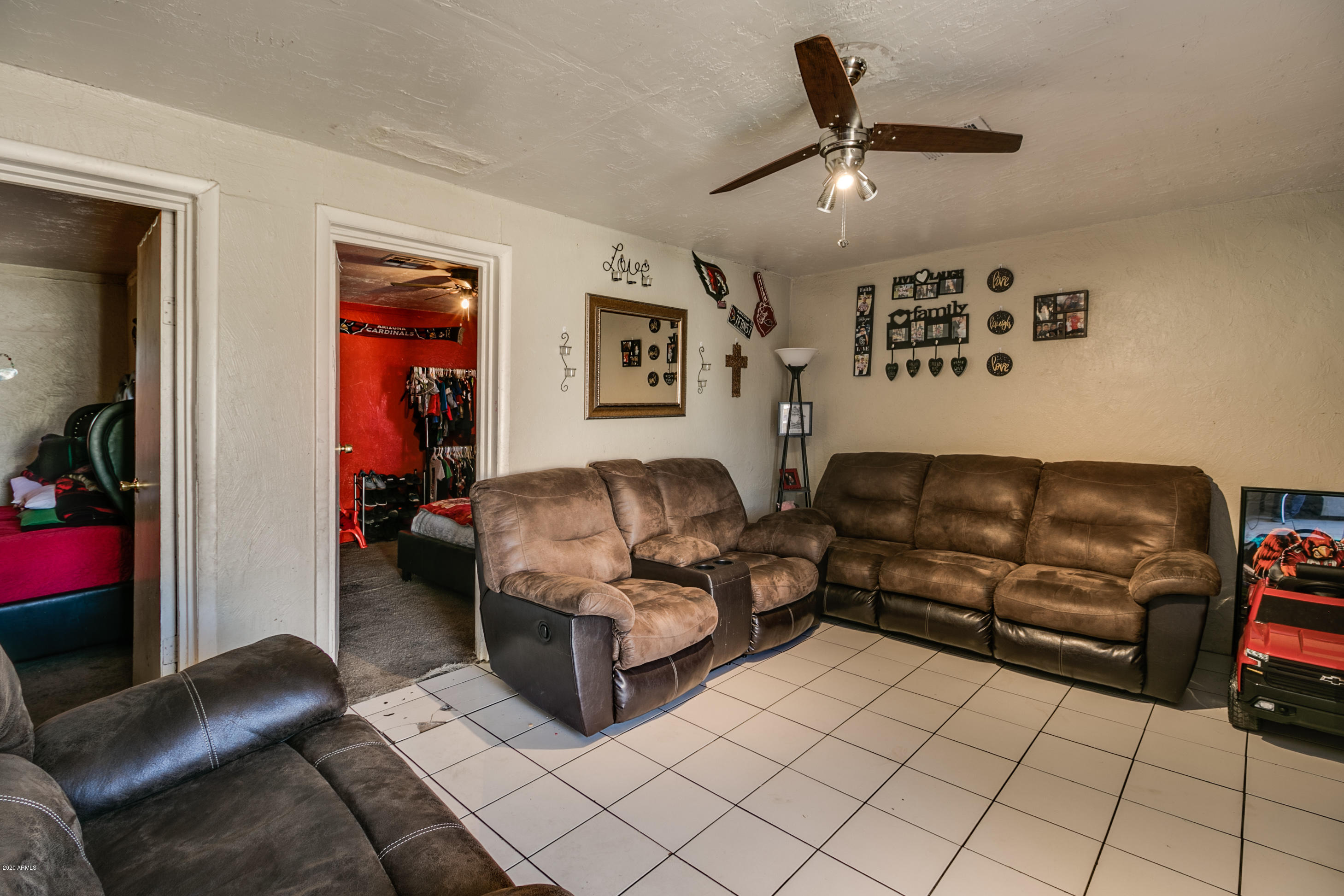 3537 West Granada Road Phoenix, AZ 85009 - Photo 24 of 40 guest house living room