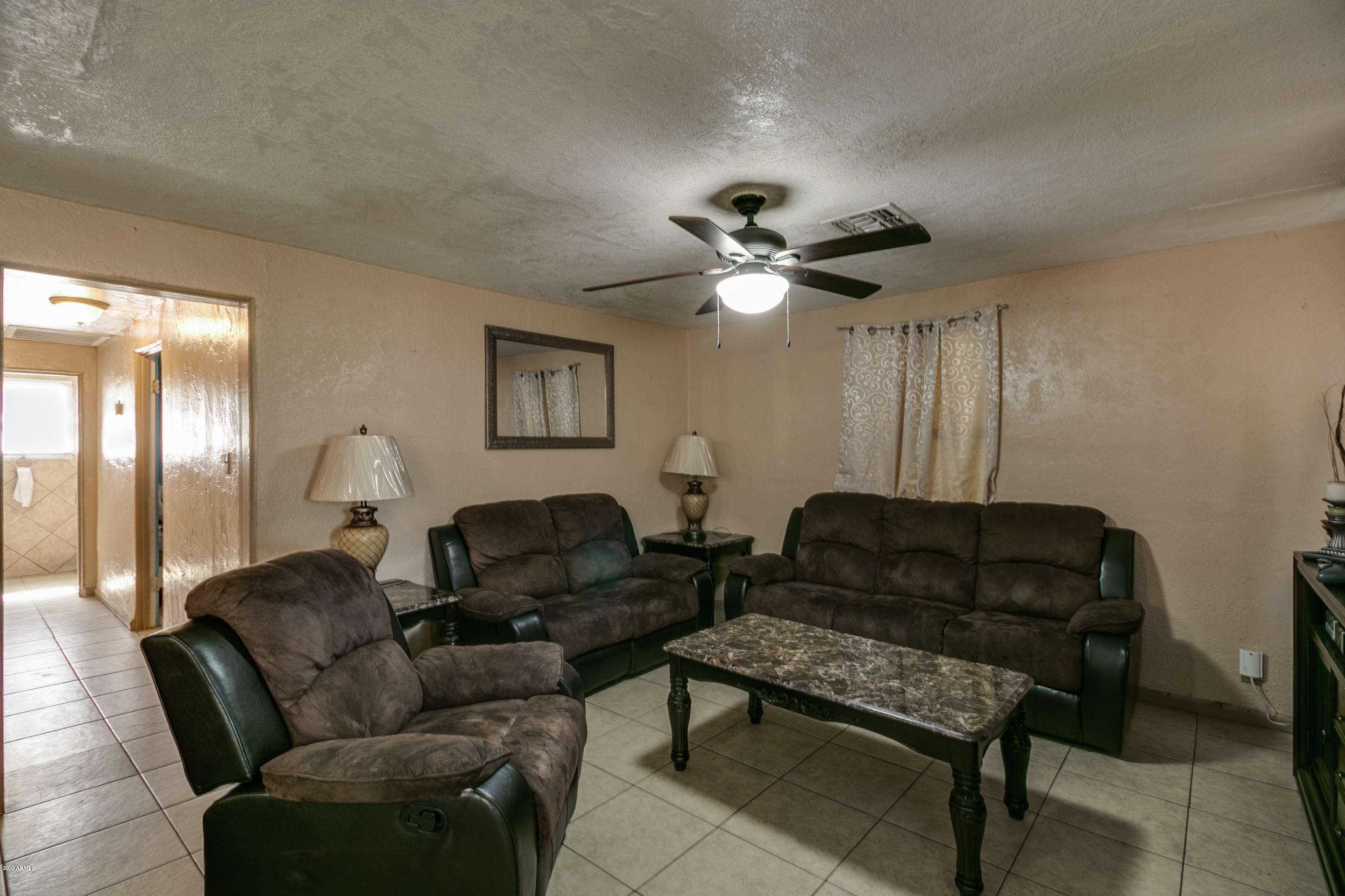 3537 West Granada Road Phoenix, AZ 85009 - Photo 3 of 40 Main house living room
