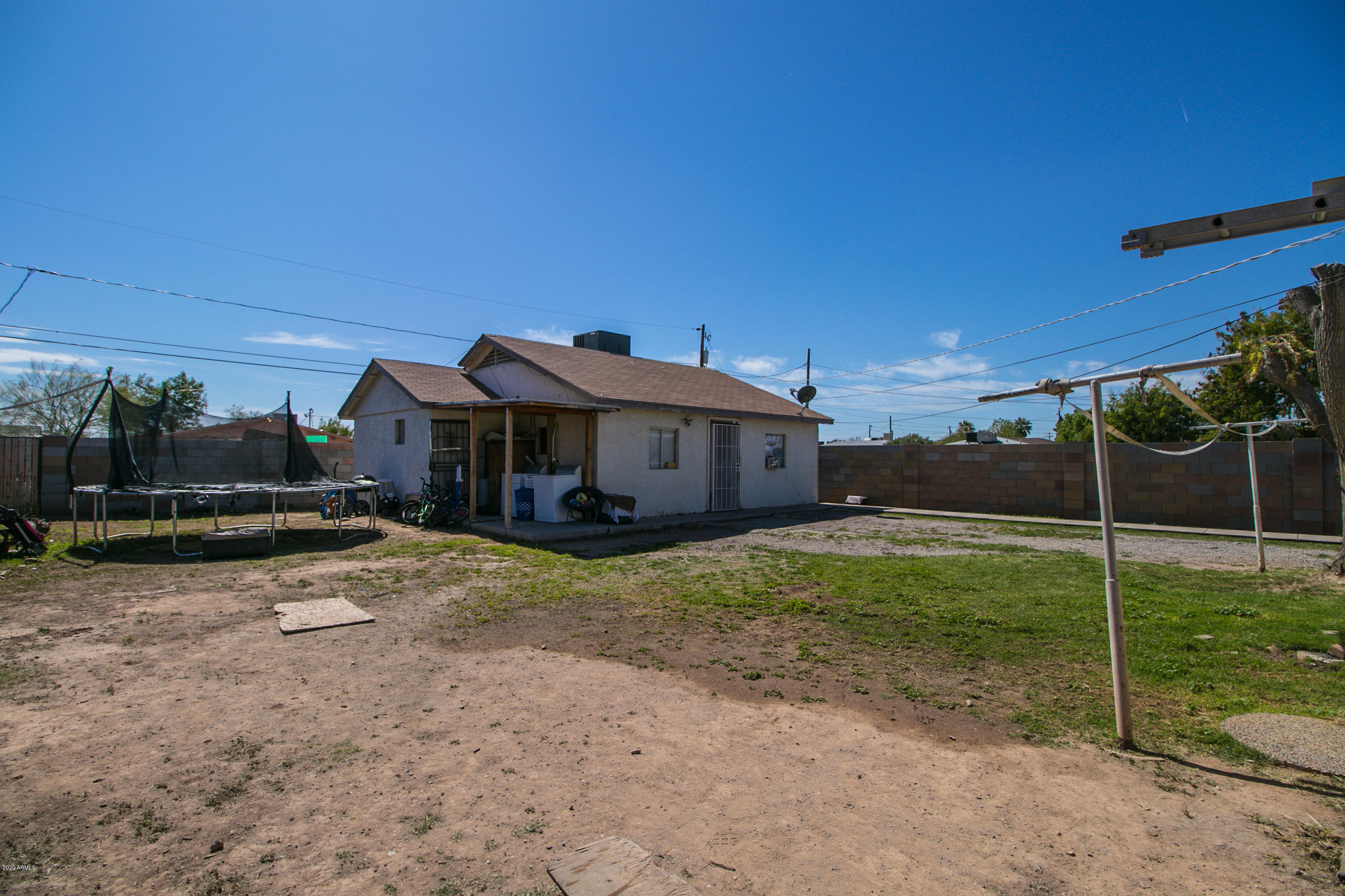 3537 West Granada Road Phoenix, AZ 85009 - Photo 8 of 40 backyard and guest house