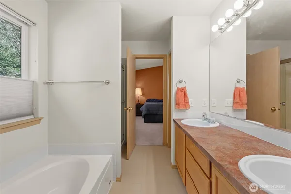 $490,000 | 20505 190th Avenue East, Orting, WA 98360